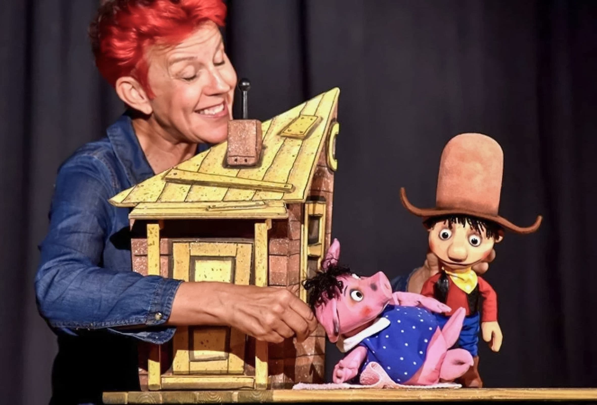 Farbenfrohes Figurentheater: Cowboy Klaus und sein Schwein Lisa