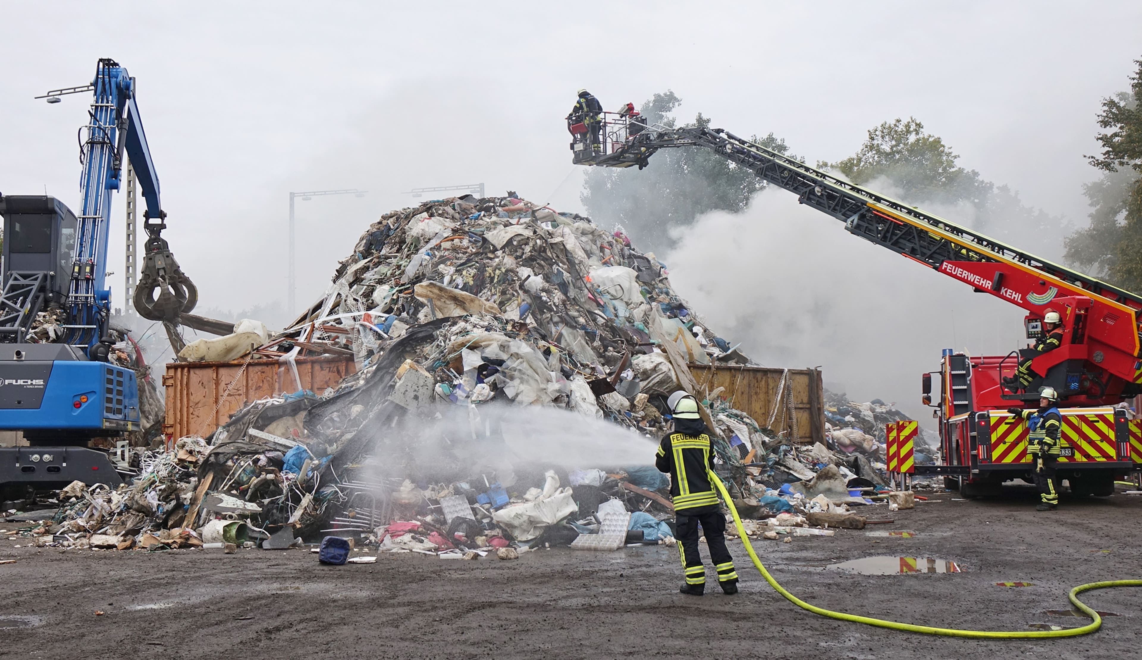 Großbrand im Kehler Hafengebiet schnell gelöscht