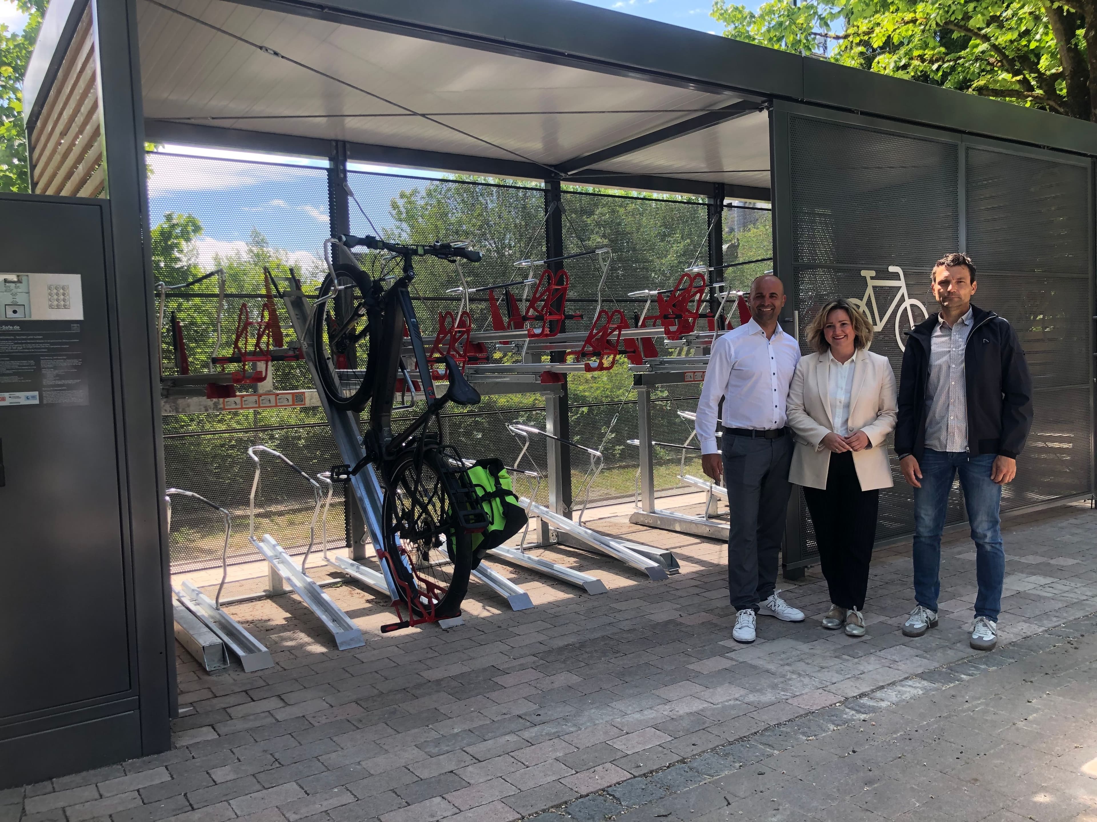 Neue Fahrradgarage in Langenau fördert nachhaltige Mobilität