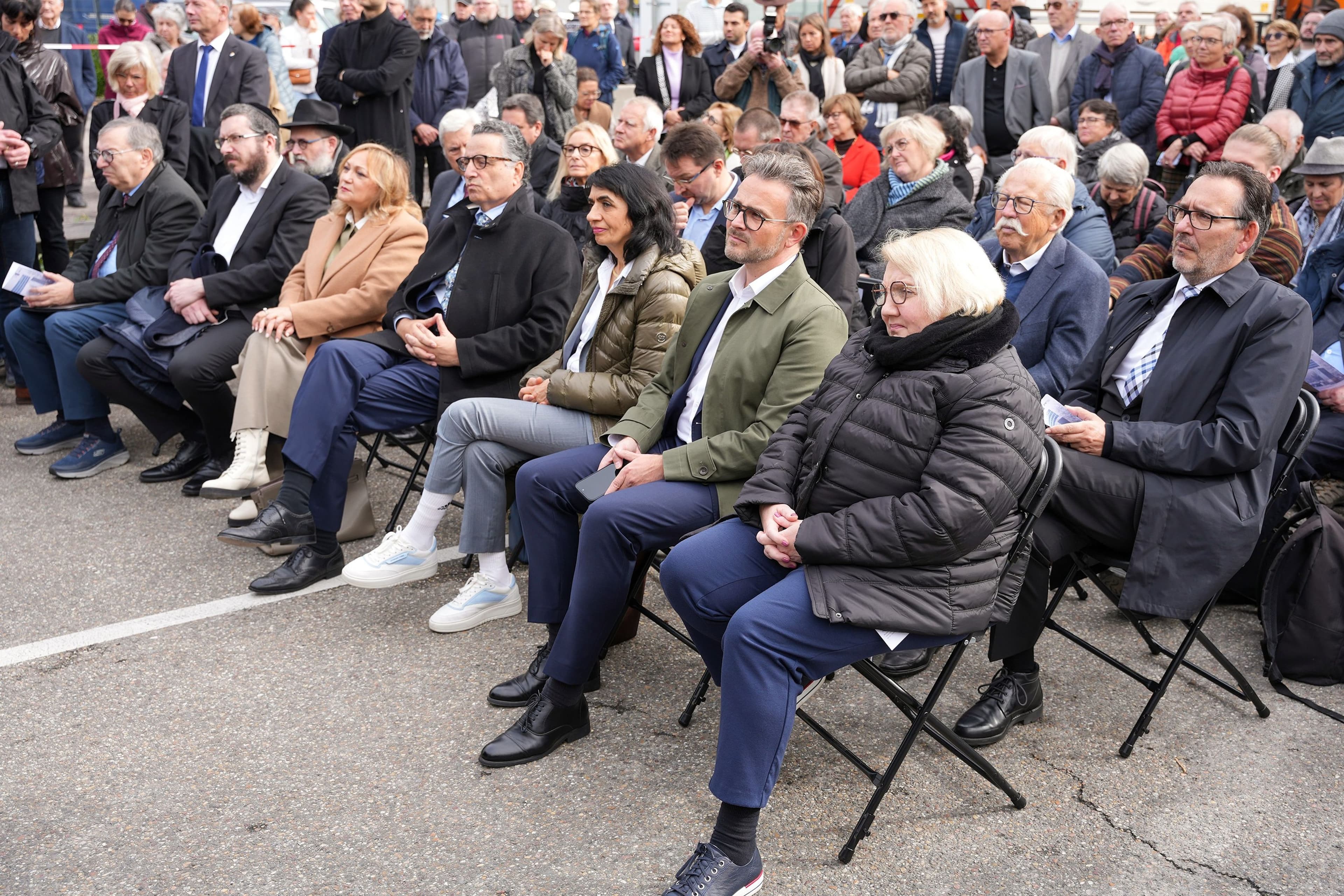 Neues Mahnmal erinnert an Deportation in Pforzheim
