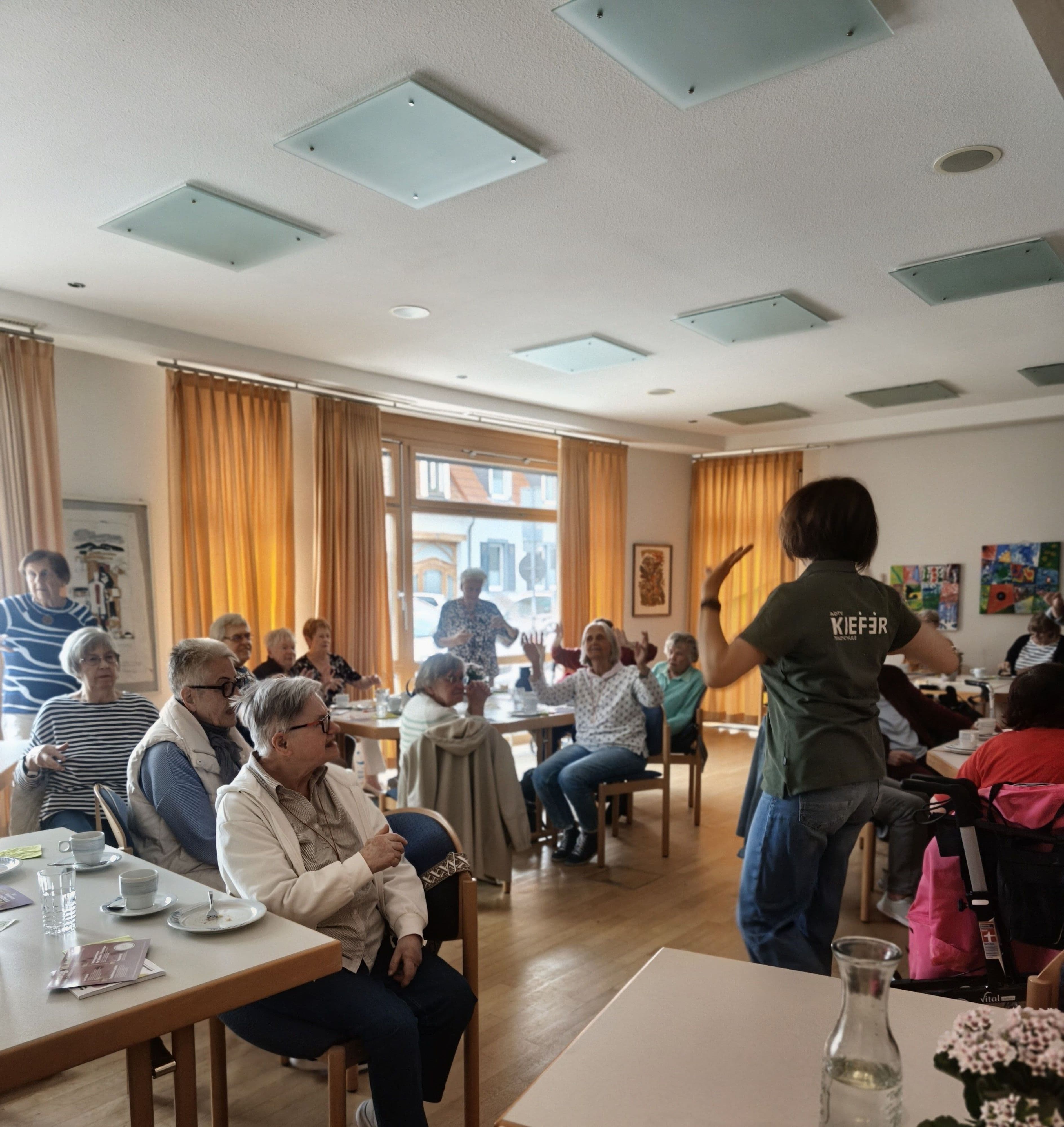 Tanznachmittag begeistert im Hildacafé
