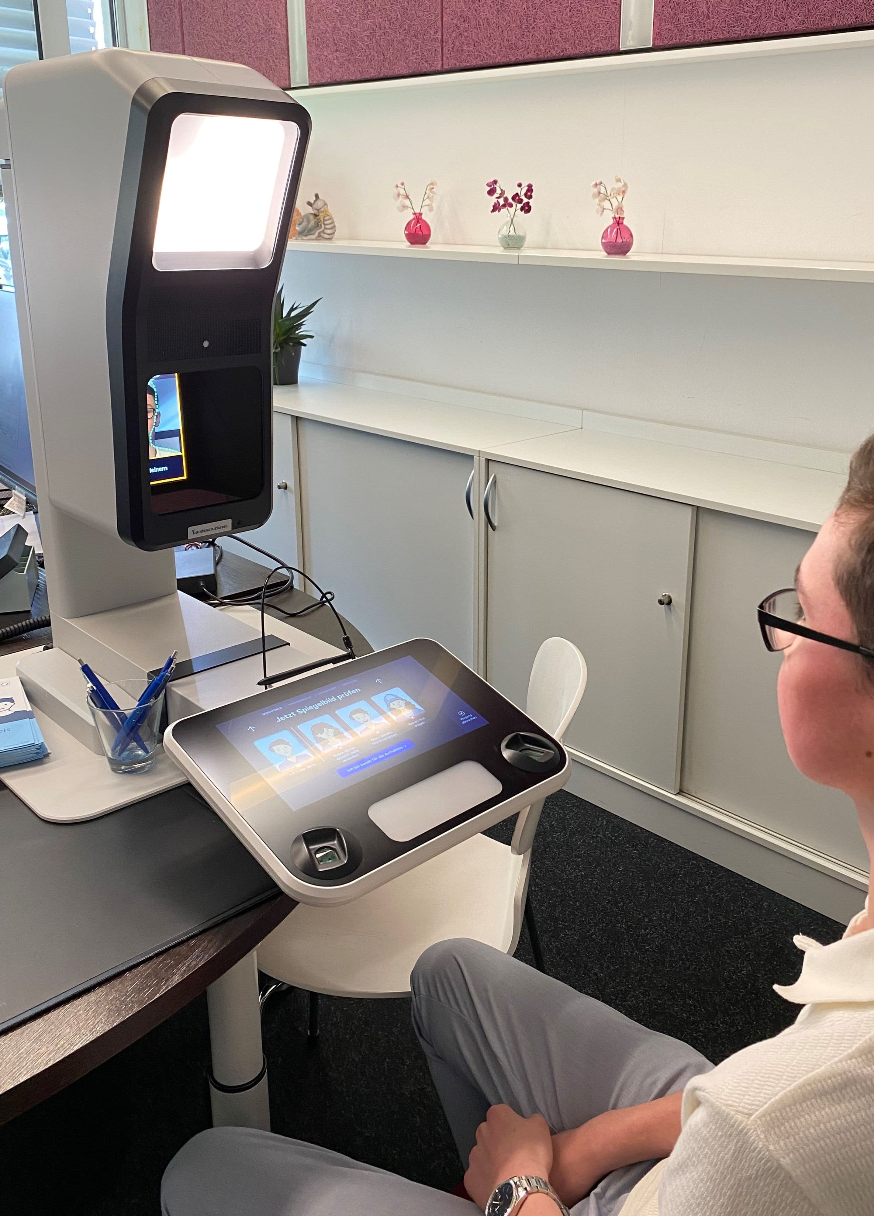 Weinstadt startet neuen Service für biometrische Passbilder