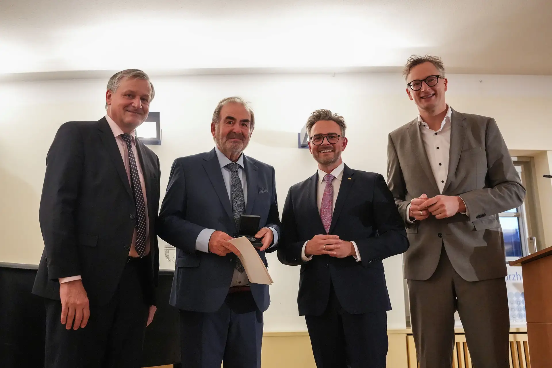 Staufermedaille für Wolfgang Berger