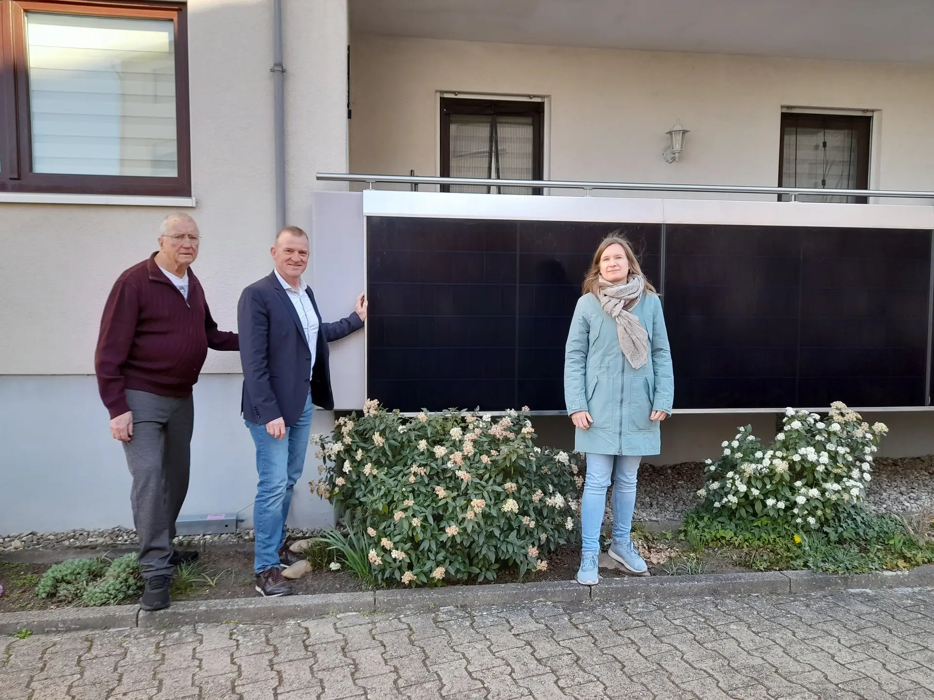 Balkonkraftwerke: Energiewende ganz simpel!