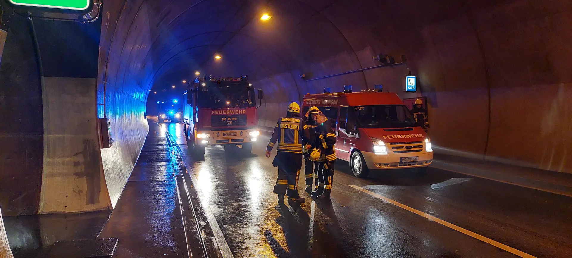 Der Dögginger Tunnel der Bundesstraße B 31 – hier bei einer Feuerwehrprobe im Mai 2023 - wird am Dienstag, 22.
