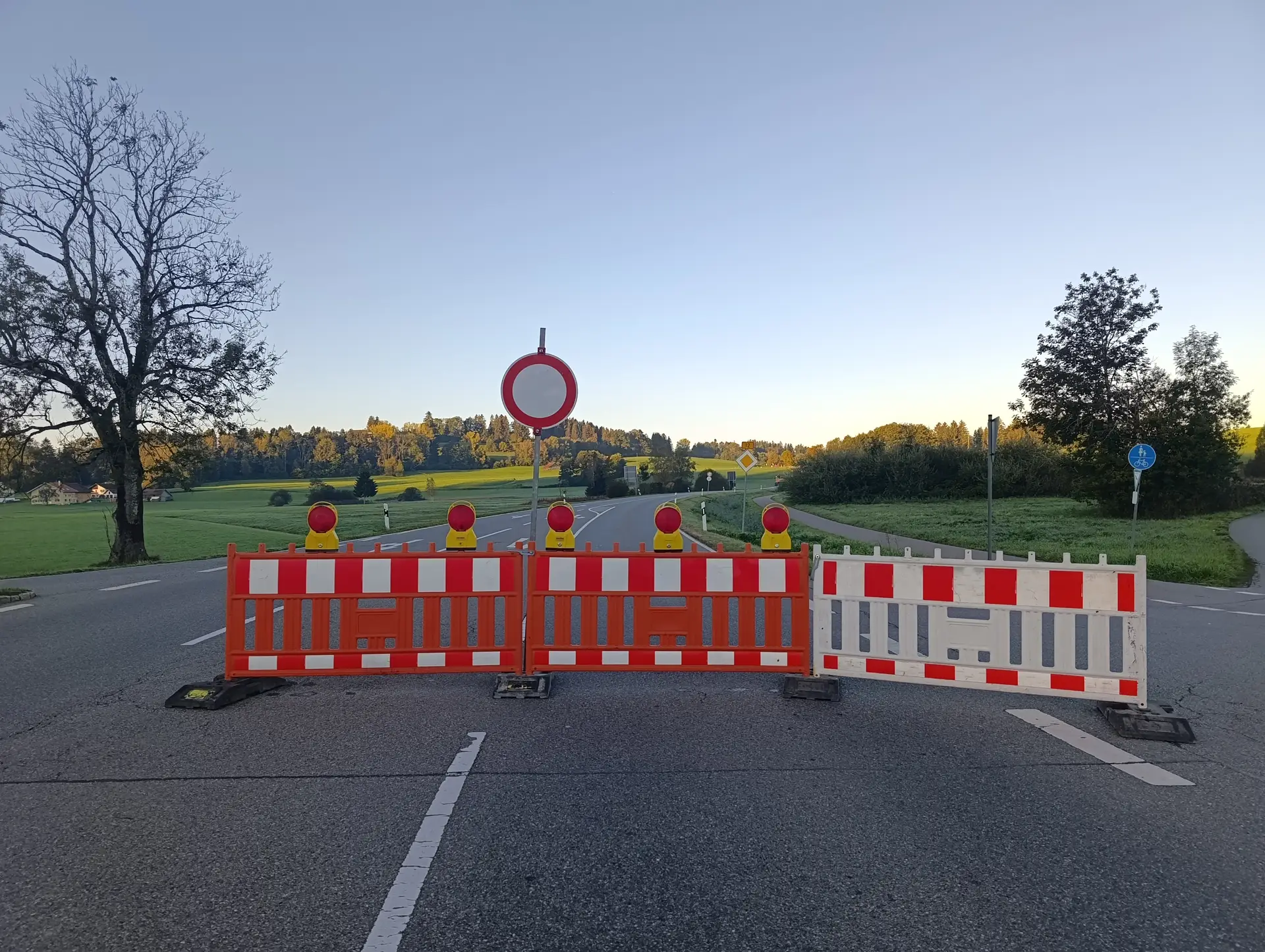 Die B12 ist auf Höhe Dorenwaid seit Montag, 12. Oktober, gesperrt.